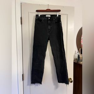 Abercrombie & Fitch The Ankle Straight Ultra High Rise Jeans